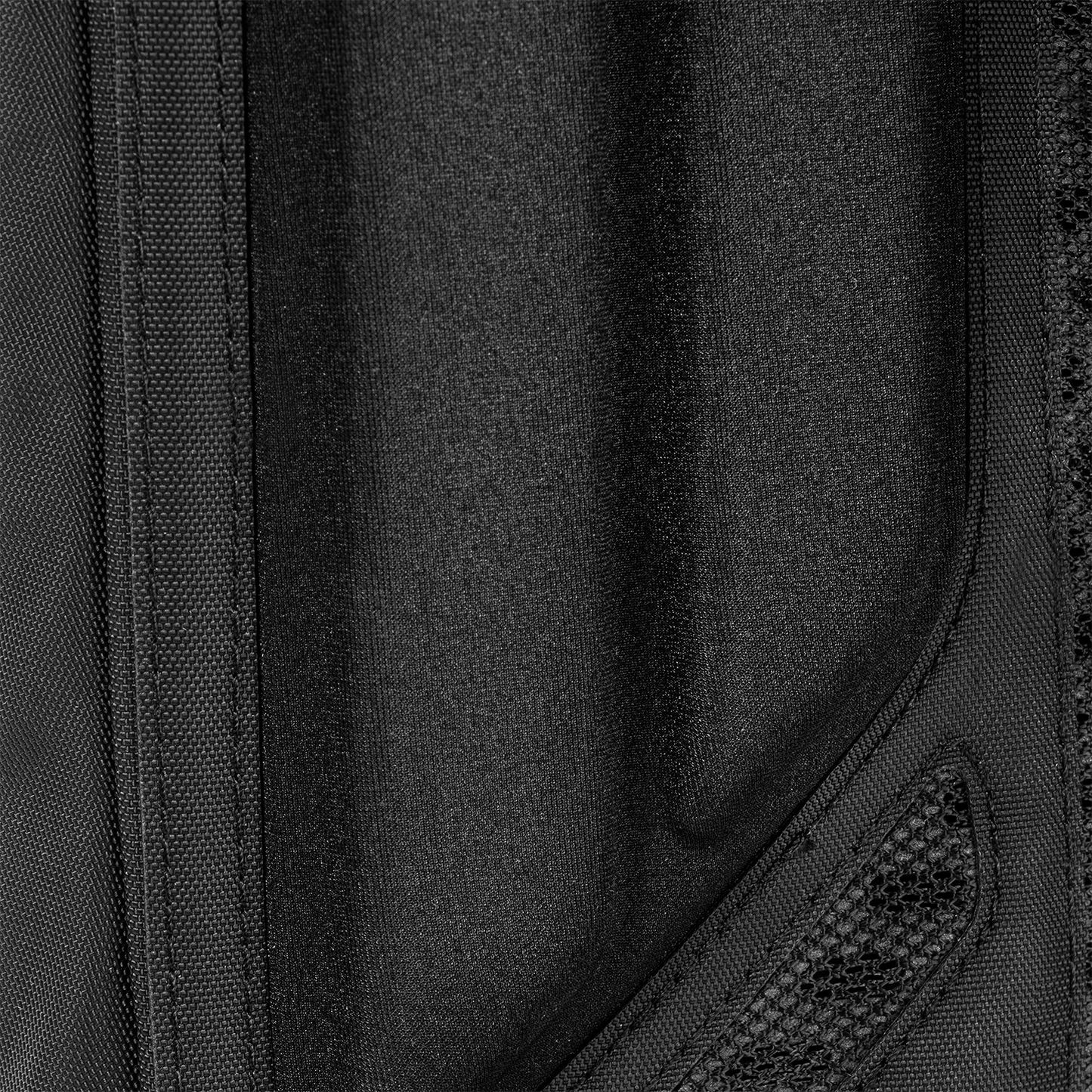 paragon-hydration-pack-m7 Paragon_Black_Texture.png