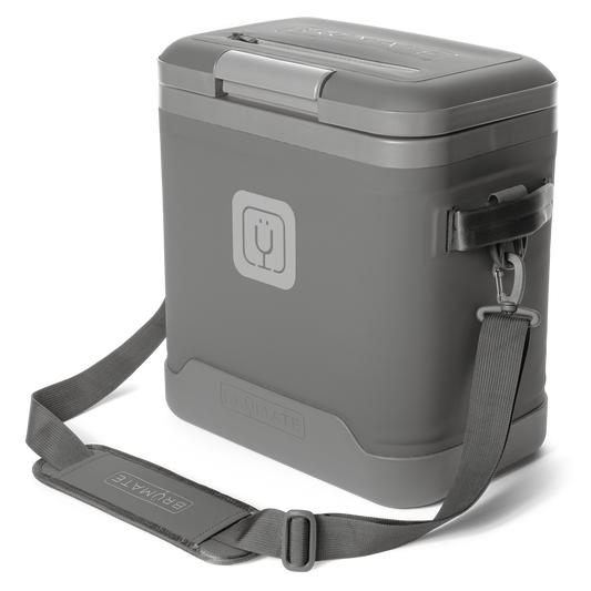 magpack-18-can-m6 magpack_18_graphite_front_strap.png